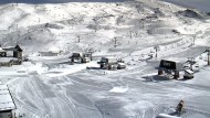 Las “pisapistas” trabajan ya en la sierra y las carreteras se normalizan tras la nevada