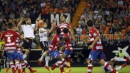 El Granada se acerca al abismo al caer en Valencia 4-0