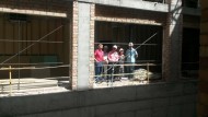 De sol a sol en la construcción de Granada por los incumplimientos de algunas empresas