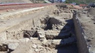 Restos arqueológicos junto al AVE paran la obra en Pinos Puente varias semanas