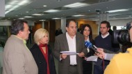 Siete alcaldes acusan a la Diputación de impedir que cientos de parados de sus pueblos puedan trabajar Siete alcaldes acusan a la Diputación de impedir que cientos de parados de sus pueblos puedan trabajar