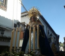 La Estrella recogió la devoción y el cariño del Alto Albaicín… La Estrella recogió la devoción y el cariño del Alto Albaicín…