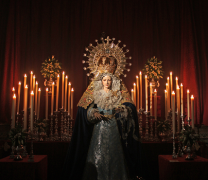 …y, por la tarde, estuvo en besamanos en San Cristóbal …y, por la tarde, estuvo en besamanos en San Cristóbal