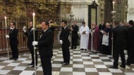 El Vía Crucis oficial se celebró en la Catedral sin el Cristo de la Fe con más de 100 personas El Vía Crucis oficial se celebró en la Catedral sin el Cristo de la Fe con más de 100 personas
