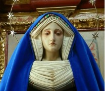 La Virgen se reviste de hebrea al llegar la Cuaresma en Granada La Virgen se reviste de hebrea al llegar la Cuaresma en Granada