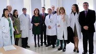 Granada referente mundial en la implantación de córneas artificiales: El Hospital Clínico y la UGR comienzan el ensayo Granada referente mundial en la implantación de córneas artificiales: El Hospital Clínico y la UGR comienzan el ensayo