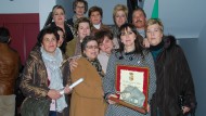 28-F: el Ayuntamiento de Padul distingue a la Junta Local de la Asociación Española contra el cáncer con el Mamut de Oro 2013
