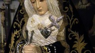 La patrona de Purchil, en besamanos durante este domingo La patrona de Purchil, en besamanos durante este domingo