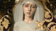La Virgen del Mayor Dolor, lista en su palio para la salida La Virgen del Mayor Dolor, lista en su palio para la salida