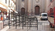 Comienzan a instalar la nueva tribuna norte de Pasiegas también con forma de grada Comienzan a instalar la nueva tribuna norte de Pasiegas también con forma de grada
