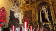 Los Estudiantes, pendiente del cielo, para el Vía Crucis con el Señor de la Meditación Los Estudiantes, pendiente del cielo, para el Vía Crucis con el Señor de la Meditación