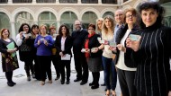 La Junta entrega el Carné de Voluntariado a 25 colaboradoras de la Asociación Granadina de Fibromialgia La Junta entrega el Carné de Voluntariado a 25 colaboradoras de la Asociación Granadina de Fibromialgia