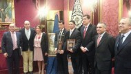 Los jóvenes de La Alhambra reciben su segundo premio consecutivo por el mejor cartel andaluz Los jóvenes de La Alhambra reciben su segundo premio consecutivo por el mejor cartel andaluz