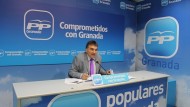 El PP acusa al alcalde de Santa Fe (PSOE) de “manipular” los datos financieros del Ayuntamiento de 2012 El PP acusa al alcalde de Santa Fe (PSOE) de “manipular” los datos financieros del Ayuntamiento de 2012