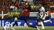 El Granada consigue los 3 primeros puntos de la liga BBVA ante el Osasuna (1-2) El Granada consigue los 3 primeros puntos de la liga BBVA ante el Osasuna (1-2)