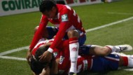 4-0. El Granada se da un festín ante un Valladolid que no fue rival 4-0. El Granada se da un festín ante un Valladolid que no fue rival