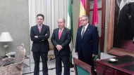 El alcalde recibe en el Ayuntamiento al pregonero de la Semana Santa El alcalde recibe en el Ayuntamiento al pregonero de la Semana Santa