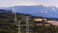 Adiós a la gran línea de alta tensión de Baza fundamental para Andalucía Oriental Adiós a la gran línea de alta tensión de Baza fundamental para Andalucía Oriental