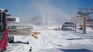 AUDIO y GALERÍA: Cetursa pisa ya las pistas tras las últimas nevadas