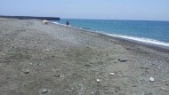 Se espera para hoy mismo una actuación en la playa de Salobreña tras aparecer escombros