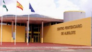 Sindicatos de la prisión de Albolote se encierran para exigir mejoras