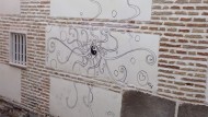 Pillado ‘in fraganti’ mientras realizaba pintadas en un edificio del Albaicín